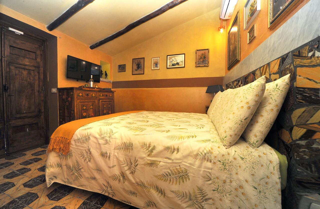 La Canonica Dei Fiori - Anna Fendi Country House Hotel Ronciglione  Exterior photo